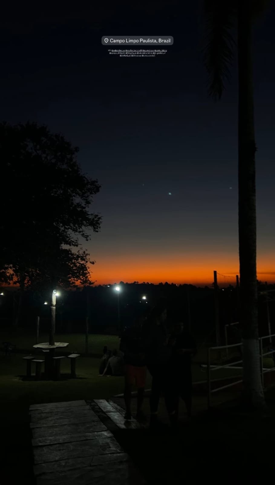 Pôr do sol no acampamento de jovens da Igreja P4